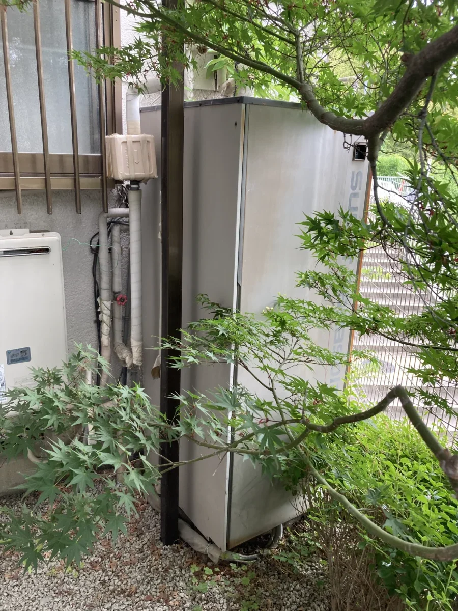 給湯器と貯湯タンク