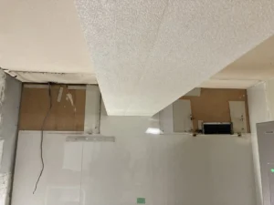 【平野区マンション】キッチンの真ん中に梁がある！モヒカン梁の難工事を解決したリフォーム事例